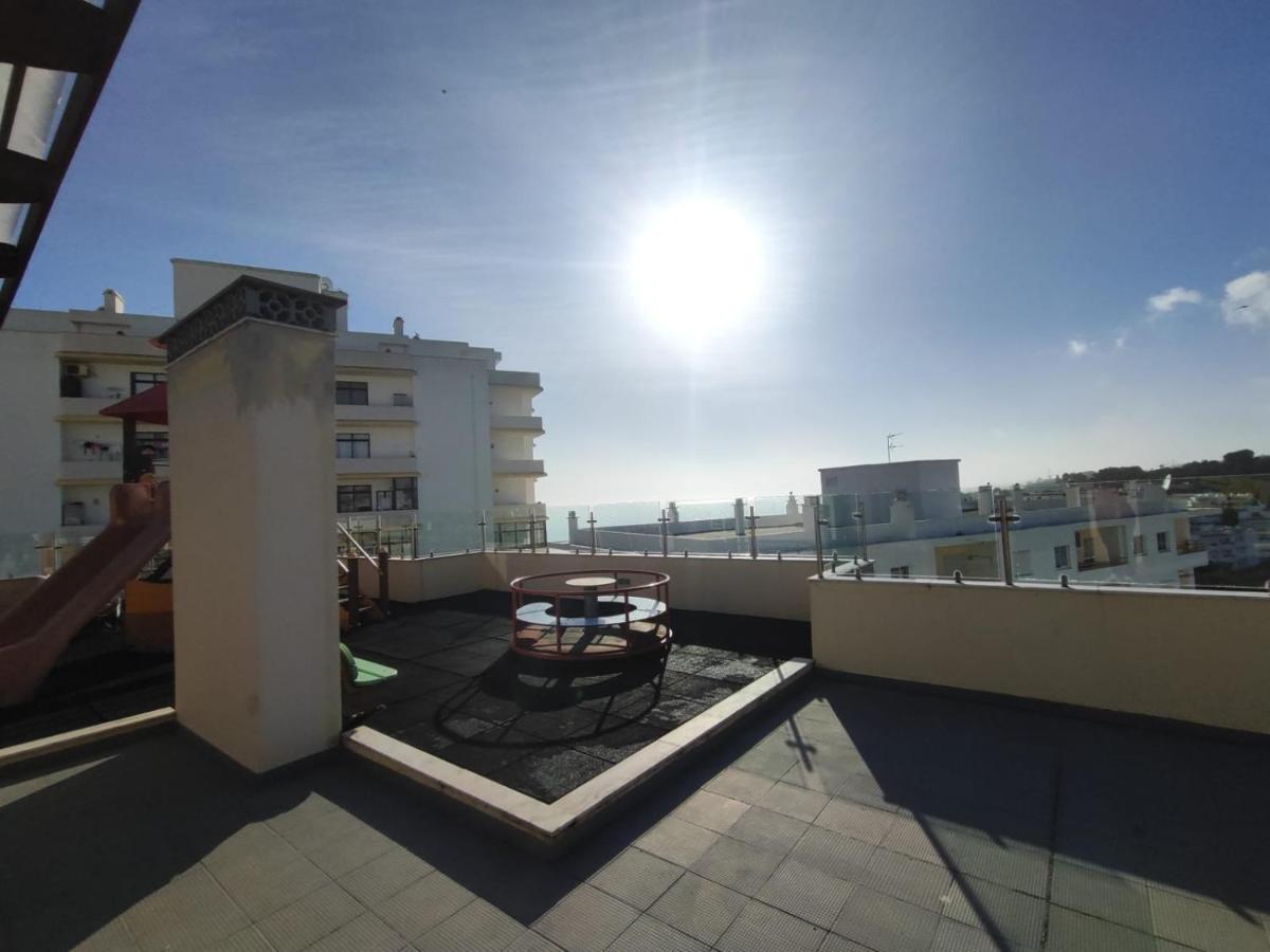 Armacao De Pera Ocean Terrace With Pool By Homing Apartment Exterior foto